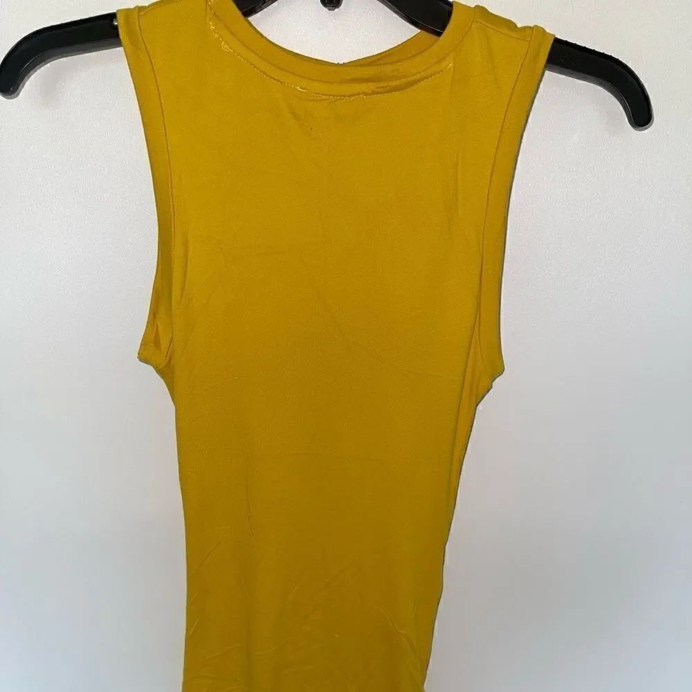 Yellow Bodycon dress - Picture 6 of 7
